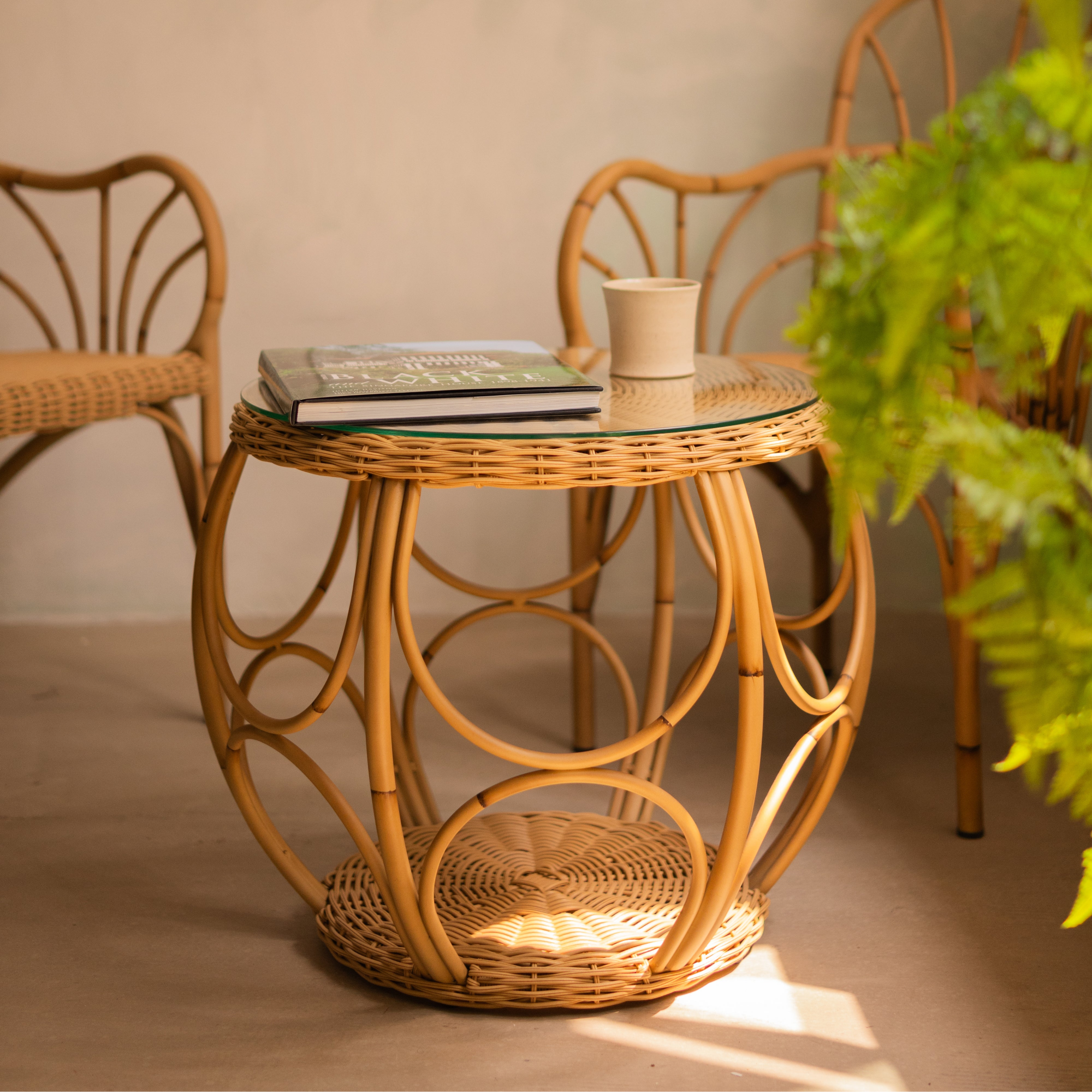 SANTAI Alu-Cane Occasional Round Table